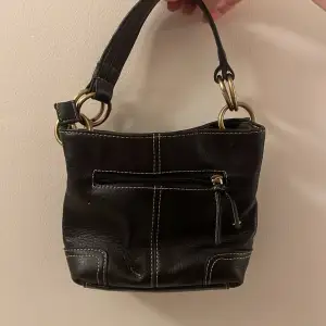 Jätteliten söt handväska, 17x22 cm 