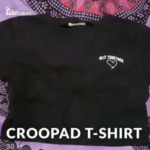 Croopad t-shirt, använd 2 ggr. Stl 160. 