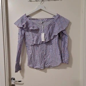 Blus - Storlek 34