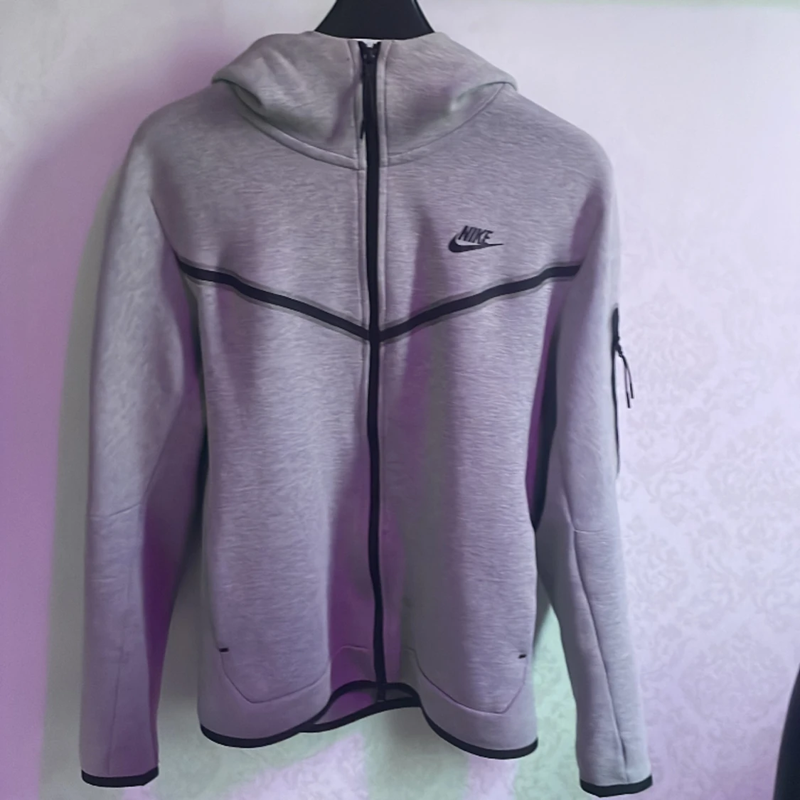 Nike tech fleece Grå