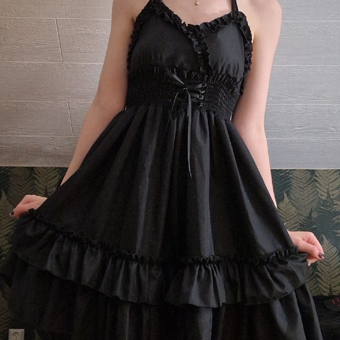 Rygglös lolita klänning