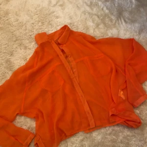 Transparent blus - Jättefin transparent blus oversize strl xs. Men passar även en strl s.