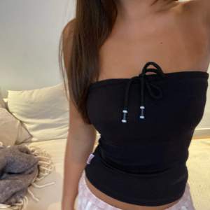 Tube top from a Vietnamese brand, used once, bra inside the top
