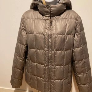 Missoni dunjacka i stl L - Missoni dunjacka i mycket bra skick. Stl är L