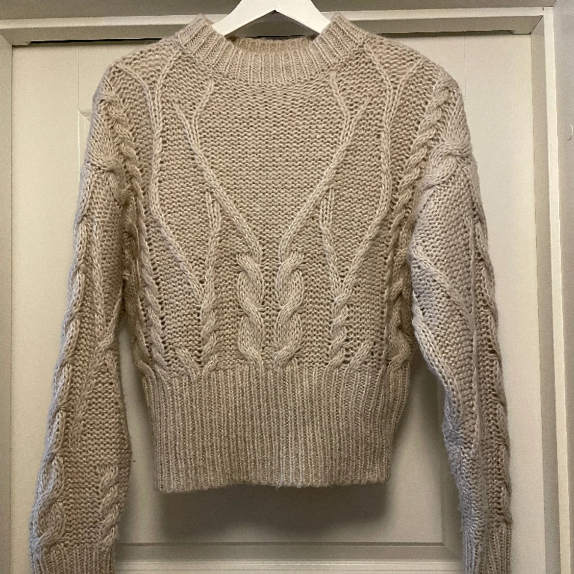 Stickad tröja från Lindex