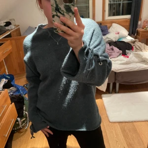 Eftertraktad tröja - .