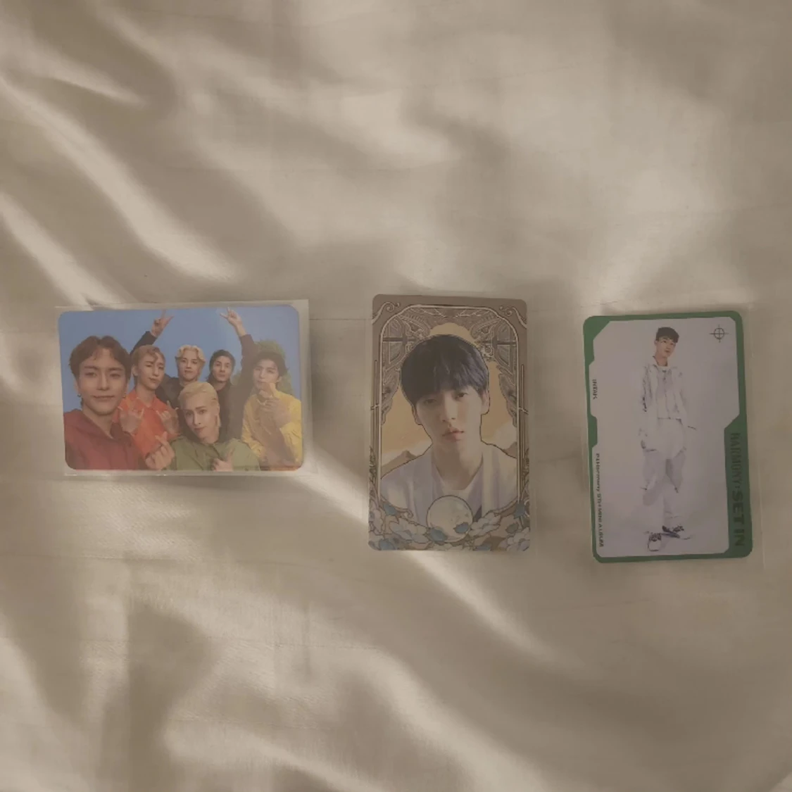 Kpop photocards - 90