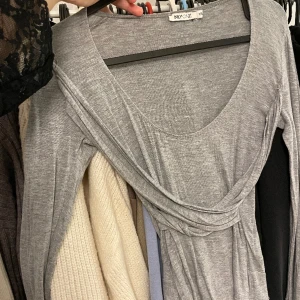 Omlott body - Storlek xs, väldigt stretchig 