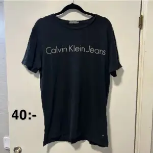 Tshirt från calvin klein