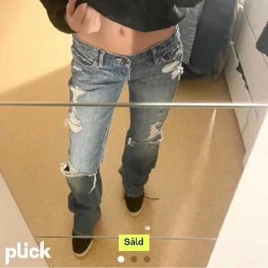 lågmidjade jeans - säljer dessa skitsnygga jeans pga för små för mig!! lånad första bild