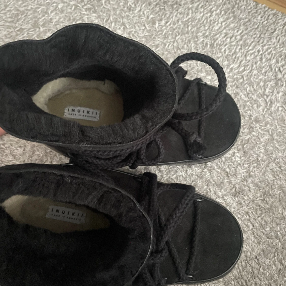 Oanvända inuikii skor - 90
