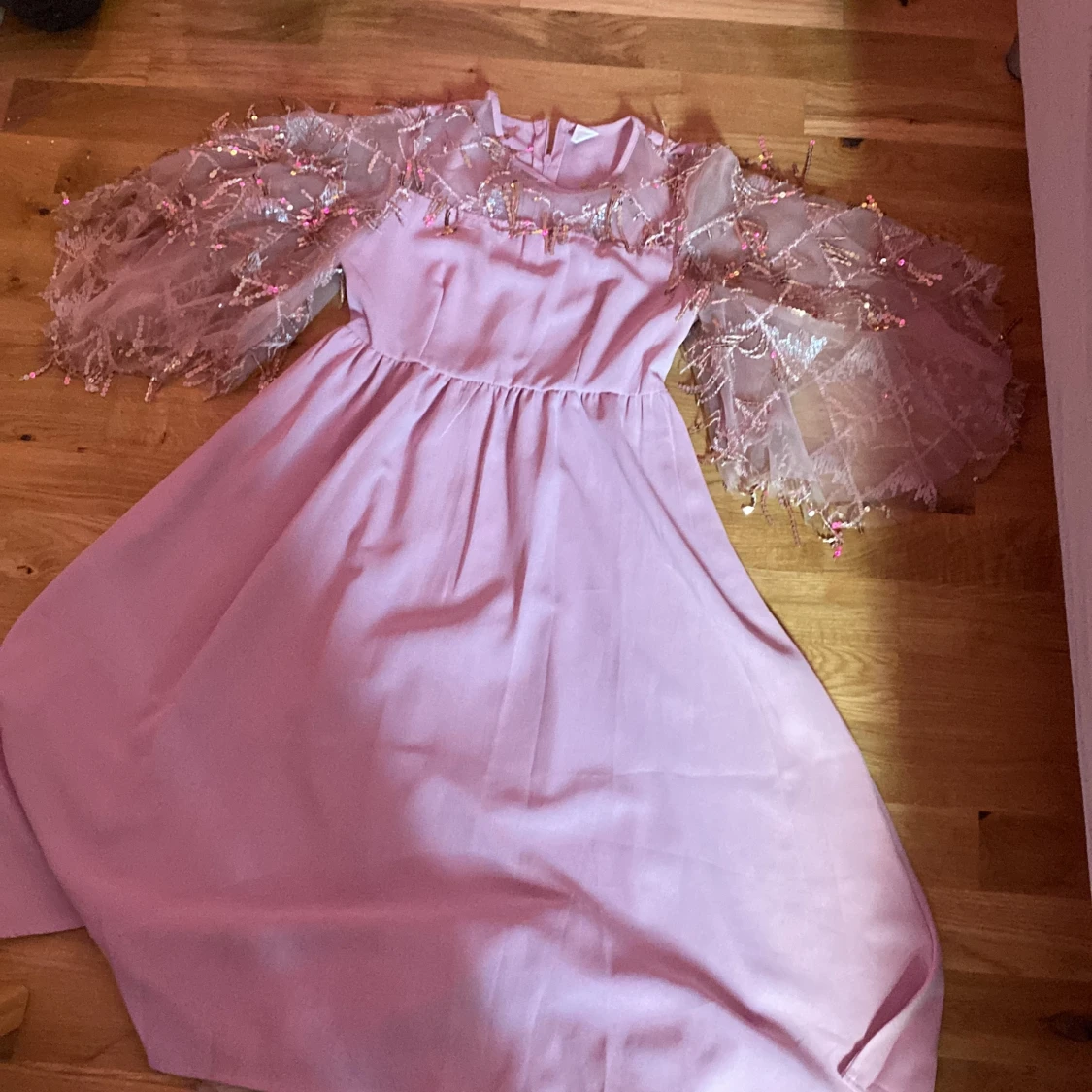 Jätte fin klänning - 90