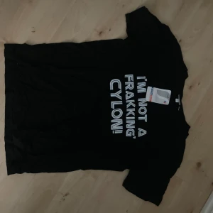 T shirt - Ny oanvänd t shirt storlek s
