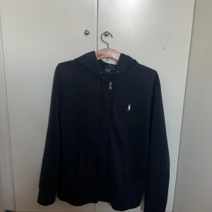 Polo Ralph lauren tröja - Använd 3 gånger,nyskick 