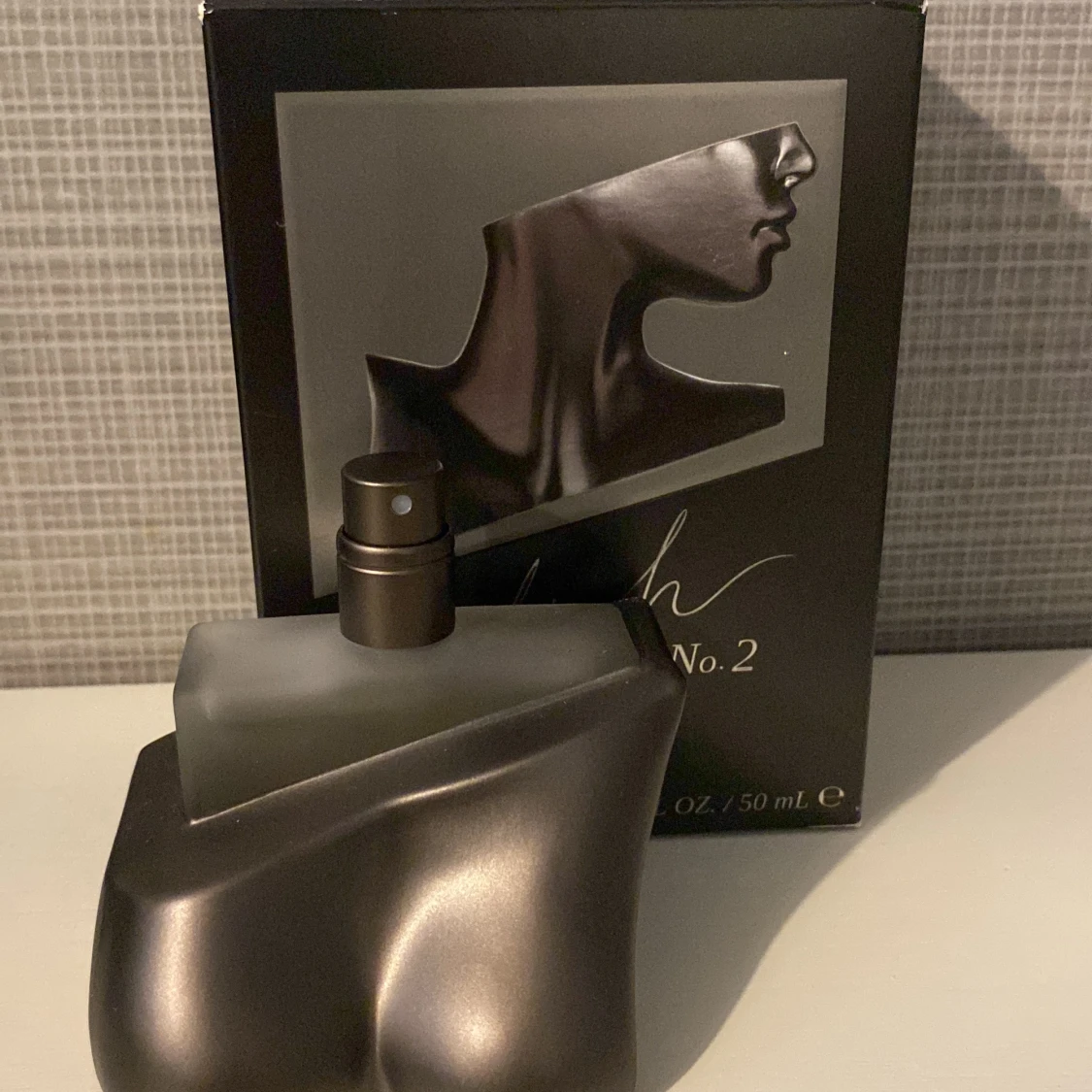 Billie Eilish No.2  perfym  - 90