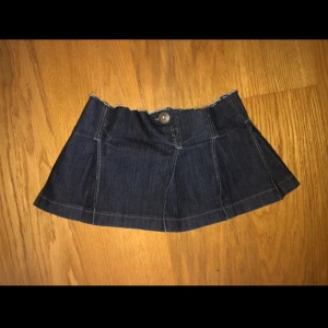 Lågmidjad miniskirt - Supersöt egensydd miniskirt i storlek S🎀🎀