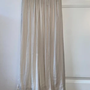 Kjol - Stretchig kjol från Gina Tricot, Storlek XS