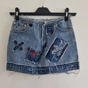 Jeanskjol - Patchwork denim skirt. Levis but not original
