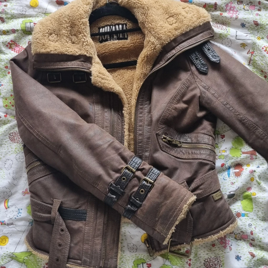 y2k brun jacka