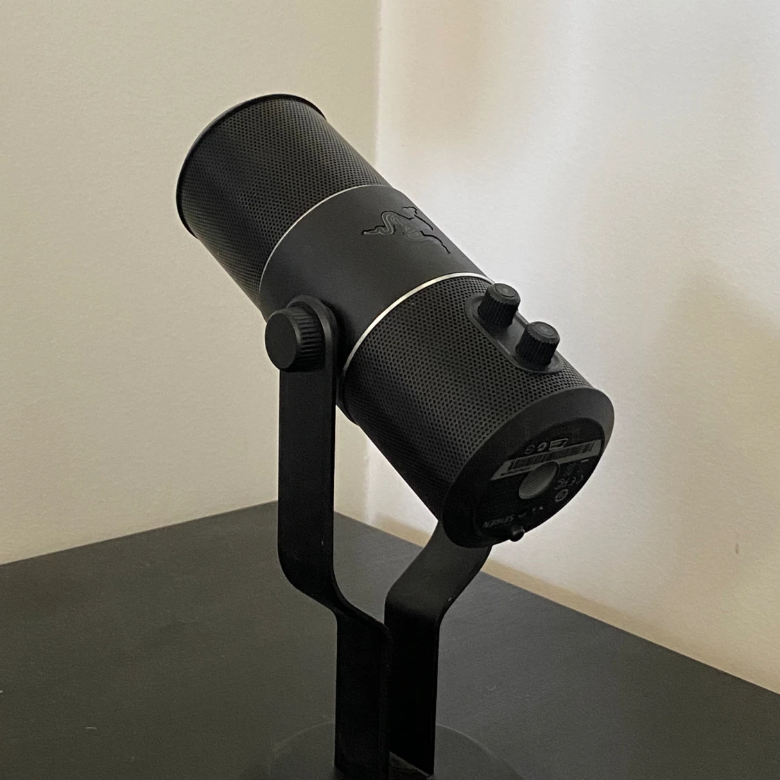 RAZER SEIREN *NYPRIS 1400kr*