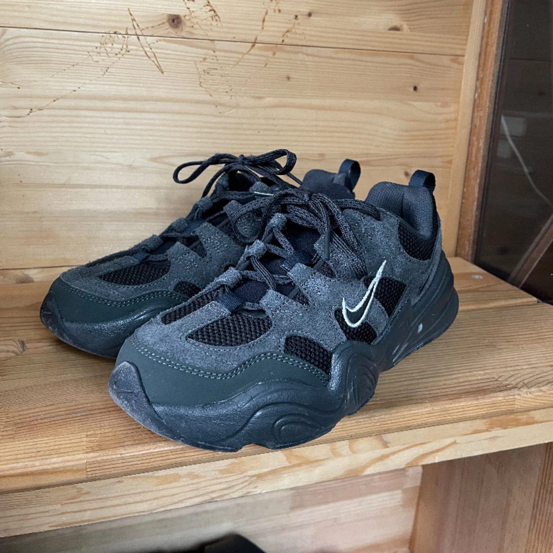 NIKE TECH HERA SNEAKERS  - 90