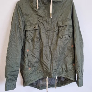 Höst & vår jacka 🌼 - Fint skick🌼