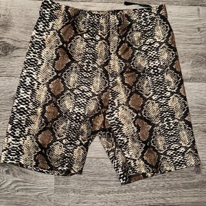 Mönster shorts  - Oanvända storlek S