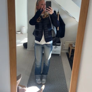 Lågmidjade jeans - Säljer dessa skit snygga lågmidjade jeans som tyvärr inte kommer till användning längre 