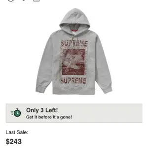 En av de coolaste Supreme hoodies gjorda enligt mig, tyvärr sitter den ej som jag vill då den mer passar M, har lite flaws som syns på bilderna.