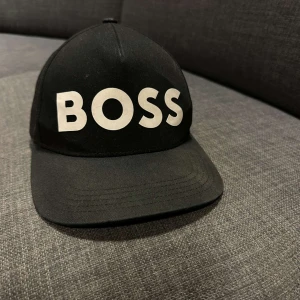 Hugo boss keps - Hugo boss keps använd 2 veckor