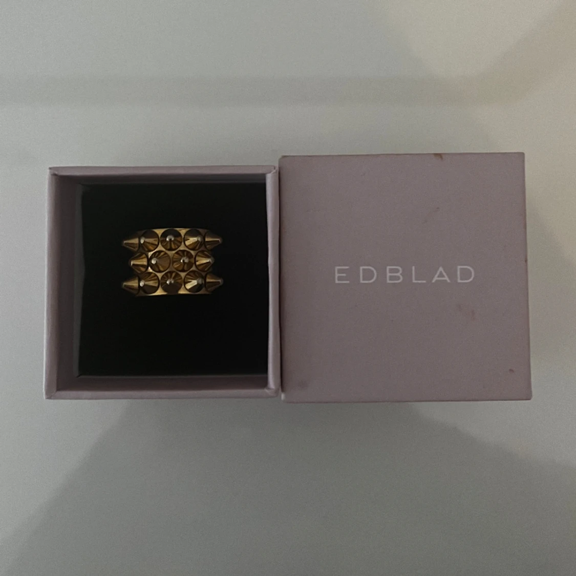 Edblad ring