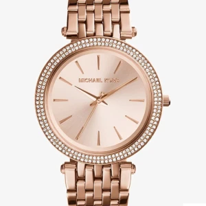 MK klocka - roseguld  - Fin klocka från Michael Kors i rose. Bra skick. Snabb affär så kan jag gå ner i pris. 