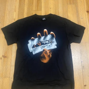 Cortiez Tee - S. Nice Tshirt but a bit edgy tbh