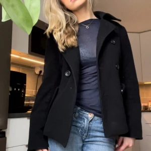 Kappa - Skitsnygg kappa i väldigt fint skick, skriv gärna prisförslag💓💓