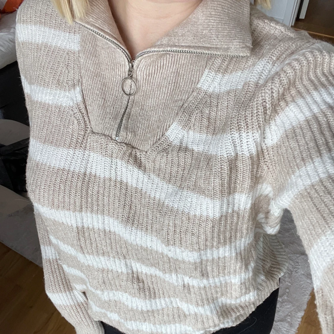 Stickad tröja