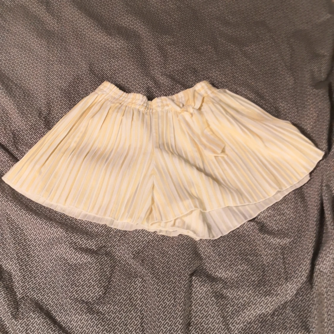 Fina sommar shorts/kjol  - 90