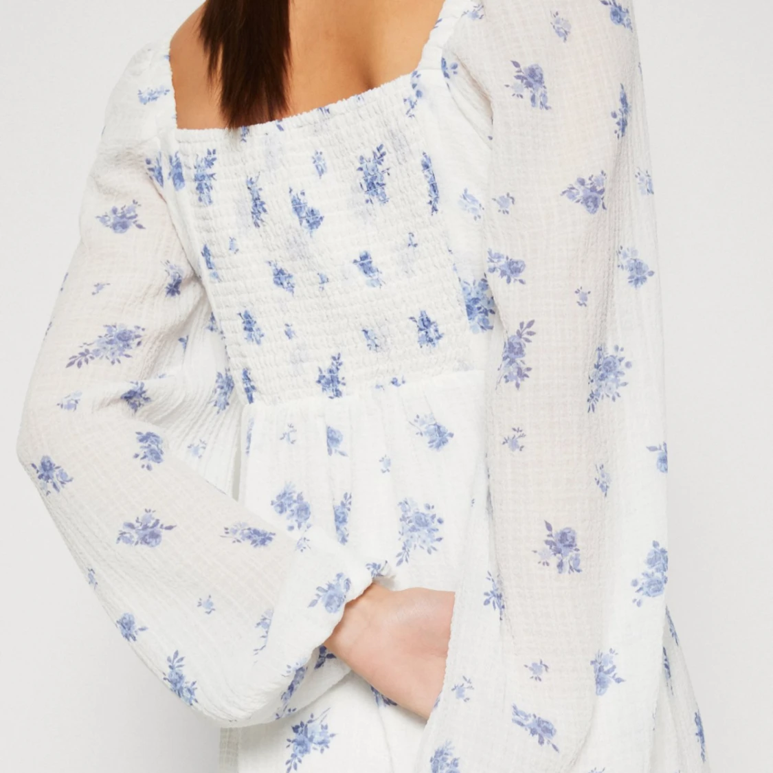 Blommig klänning - 91