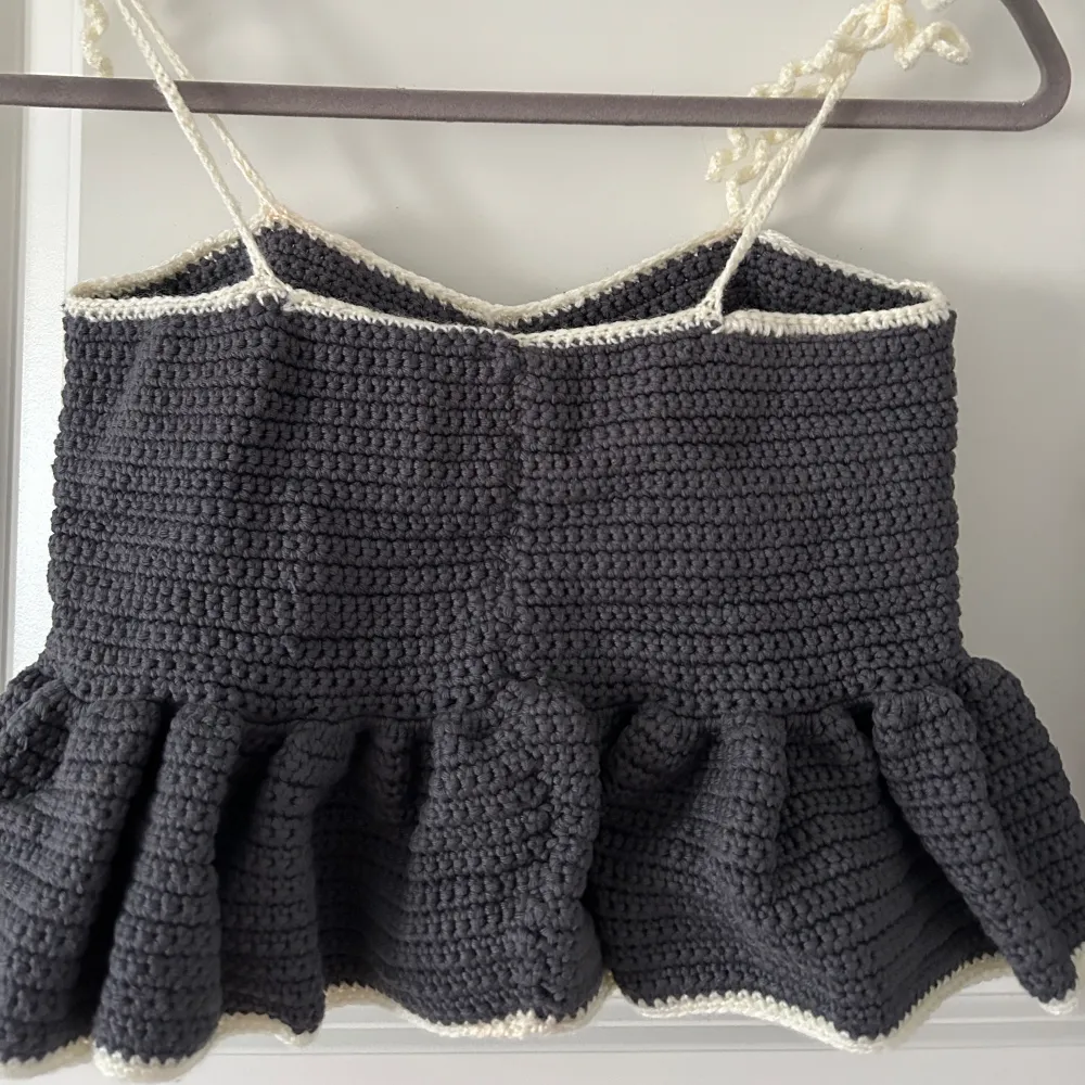 Handmade crochet top, perfect for summer! . Stickat.