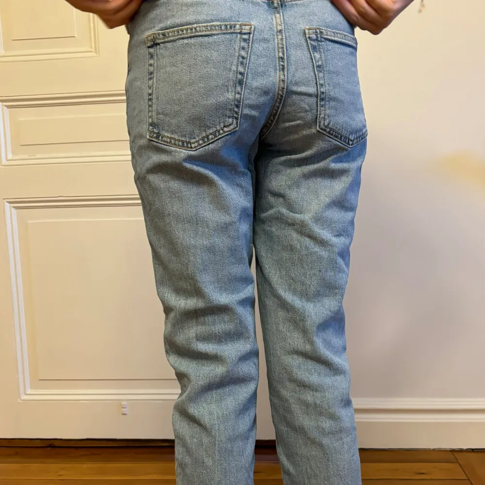 Säljer dessa skit snygga jeans från lager 157💕. Jeans & Byxor.