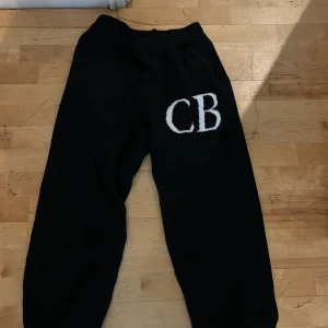 cole buxton byxor - aldrig andvända med tagg storlek M ordinarie pris:3000kr