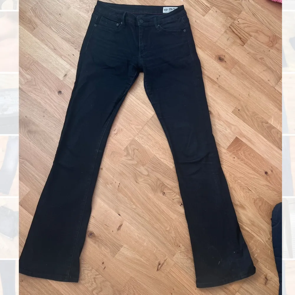 Fina crocker jeans som tyvär inte passar mig 🩷 srl 29/33. Jeans & Byxor.
