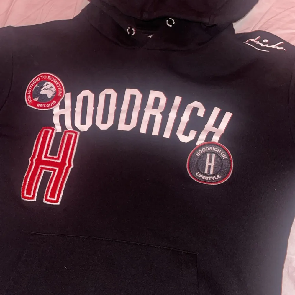 HOODRICH tröja inga skador använt Max 8 gånger . Hoodies.