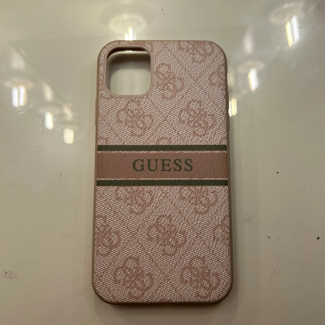 iPhone 11 skal 