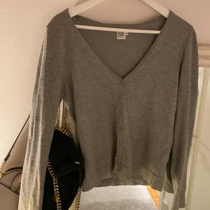 Kofta - Jättefin kofta från saint tropez🤍🩶