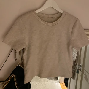 Zara tröja - Jättefin tröja från zara i ett tjockare material🤍