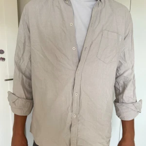 Filippa K skjorta - Skjorta i bra skick!  Storlek L