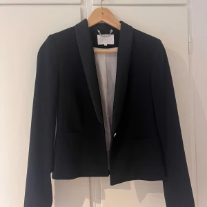 Kavaj  - Fint skick, festlig kavaj!☺️