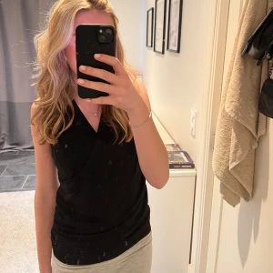 Topp - Superfin knyttopp från hm i storlek S. Jättebra skick. Pris kan diskuteras och hör av dig om du har några frågor💗