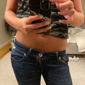 low waist jeans - snygga låg midjade jeans från replay, pris kan diskuteras💖