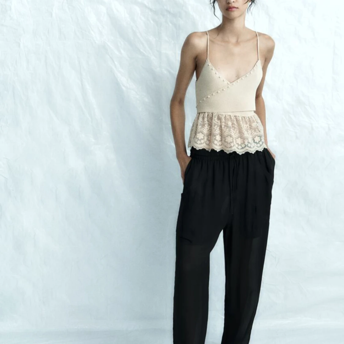 Stickad Zara topp med spets - 91